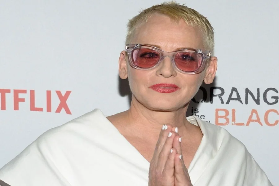 Lori Petty Bio