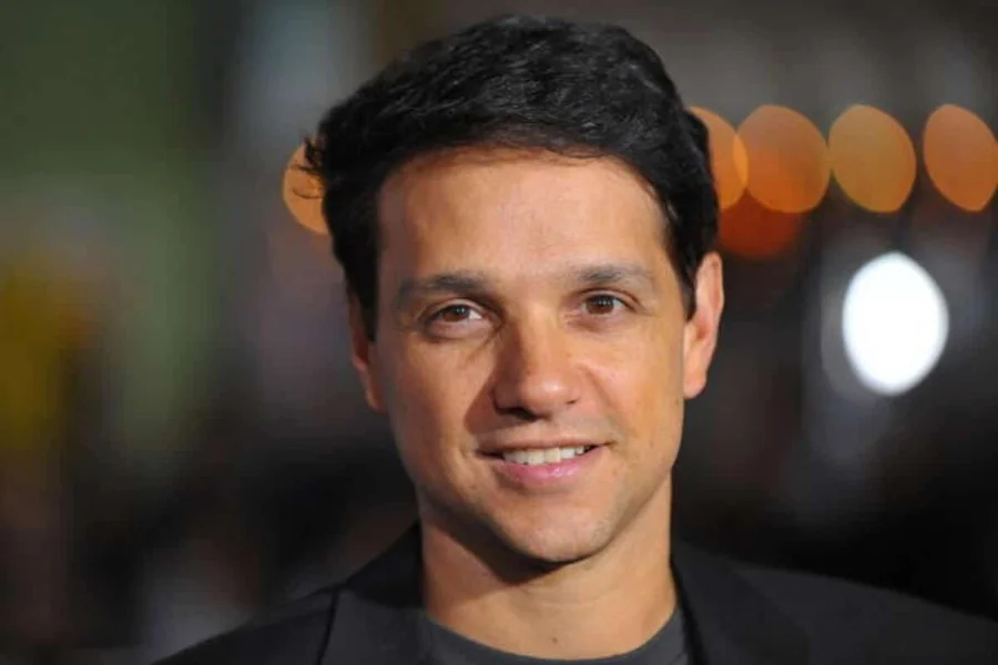 Ralph Macchio Weight