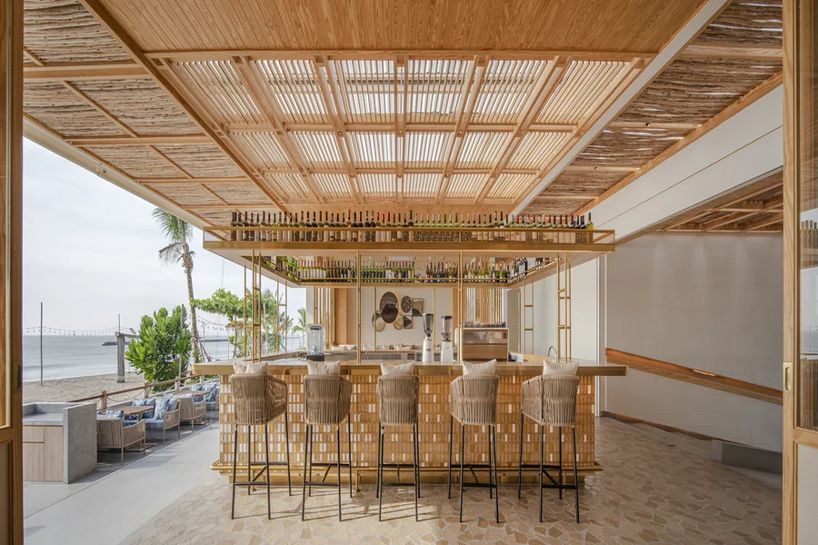 Why Beach Club Dining Is Becoming the New Luxury Experience