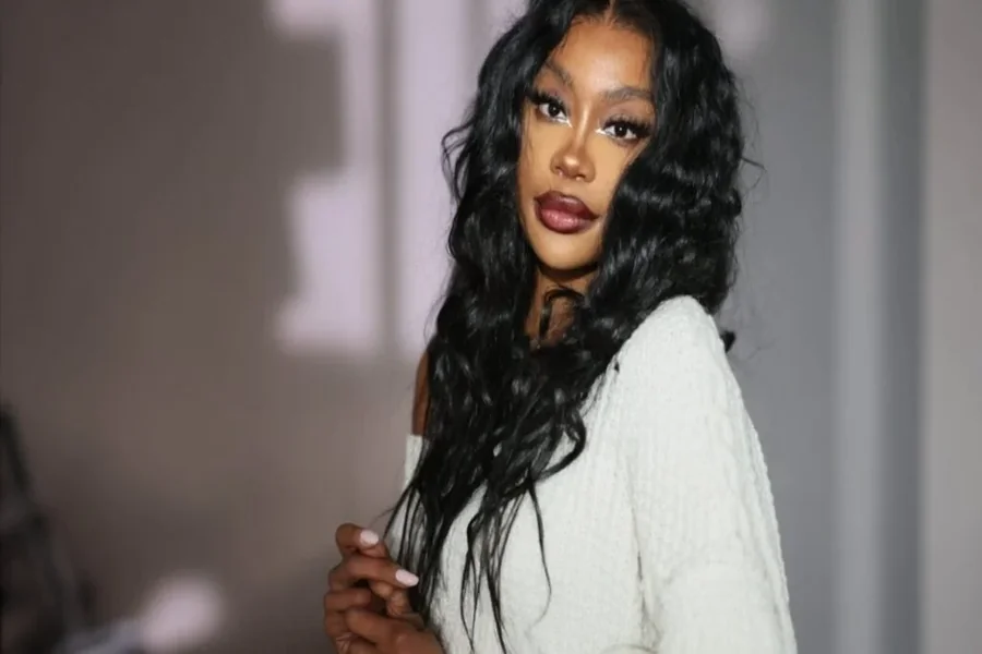 How Old Is SZA Daughter